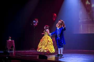 El Teatro de Telde rebosa de magia con el musical 'Al Revés en Navidad'/TA.